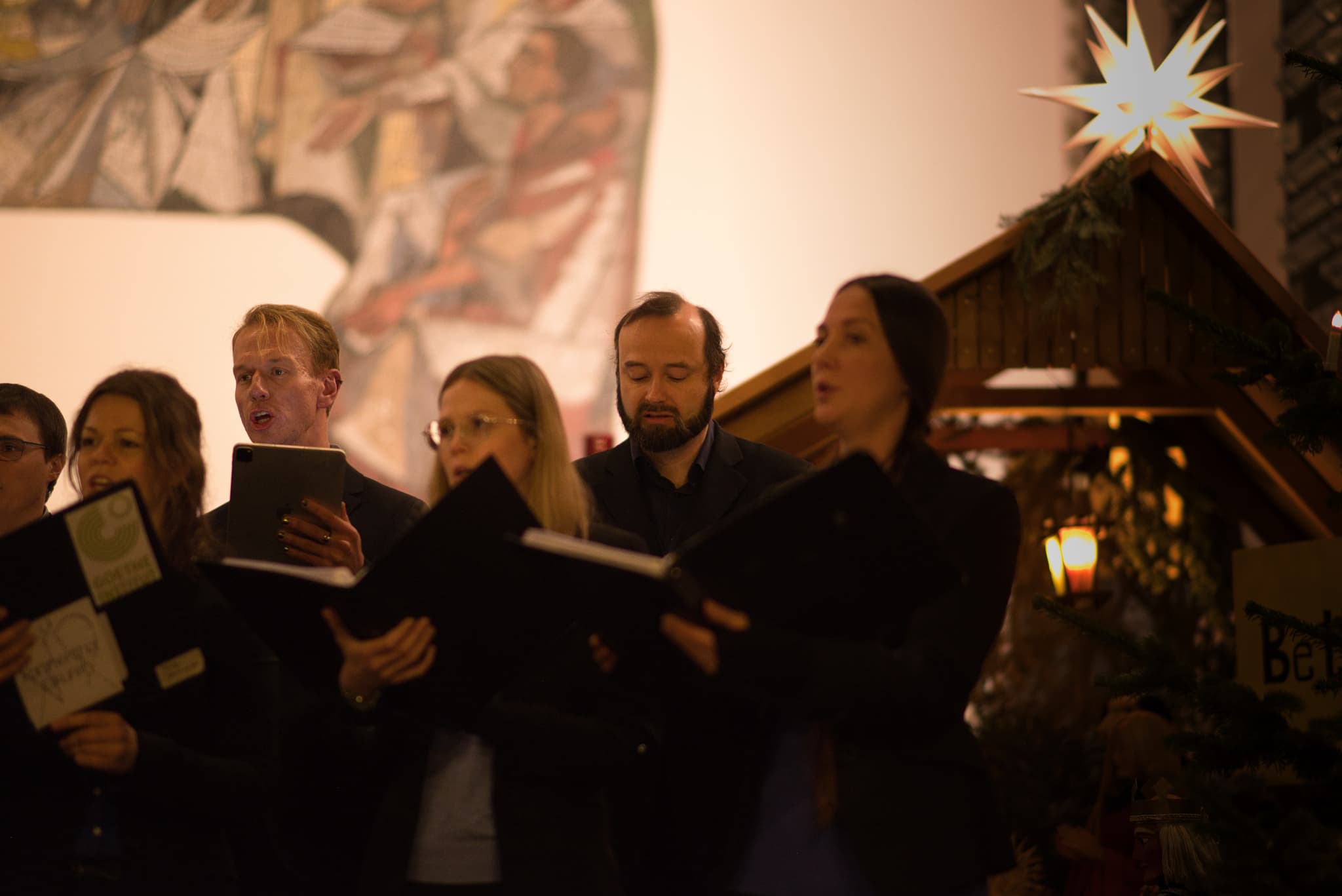 Kammerchor Elikuren während einer Aufführung